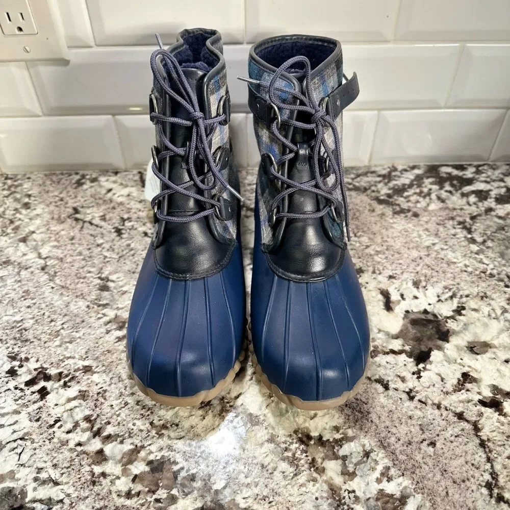 Baretraps Duck Boots Size 11 NWT